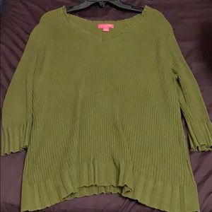 Green maternity shirt